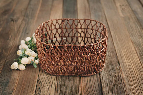 Photography Props Oval Hollow Straw Iron Basket